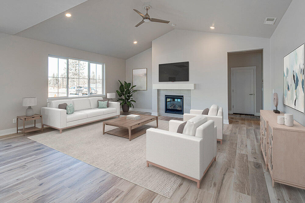 3958 NE Oakside Loop