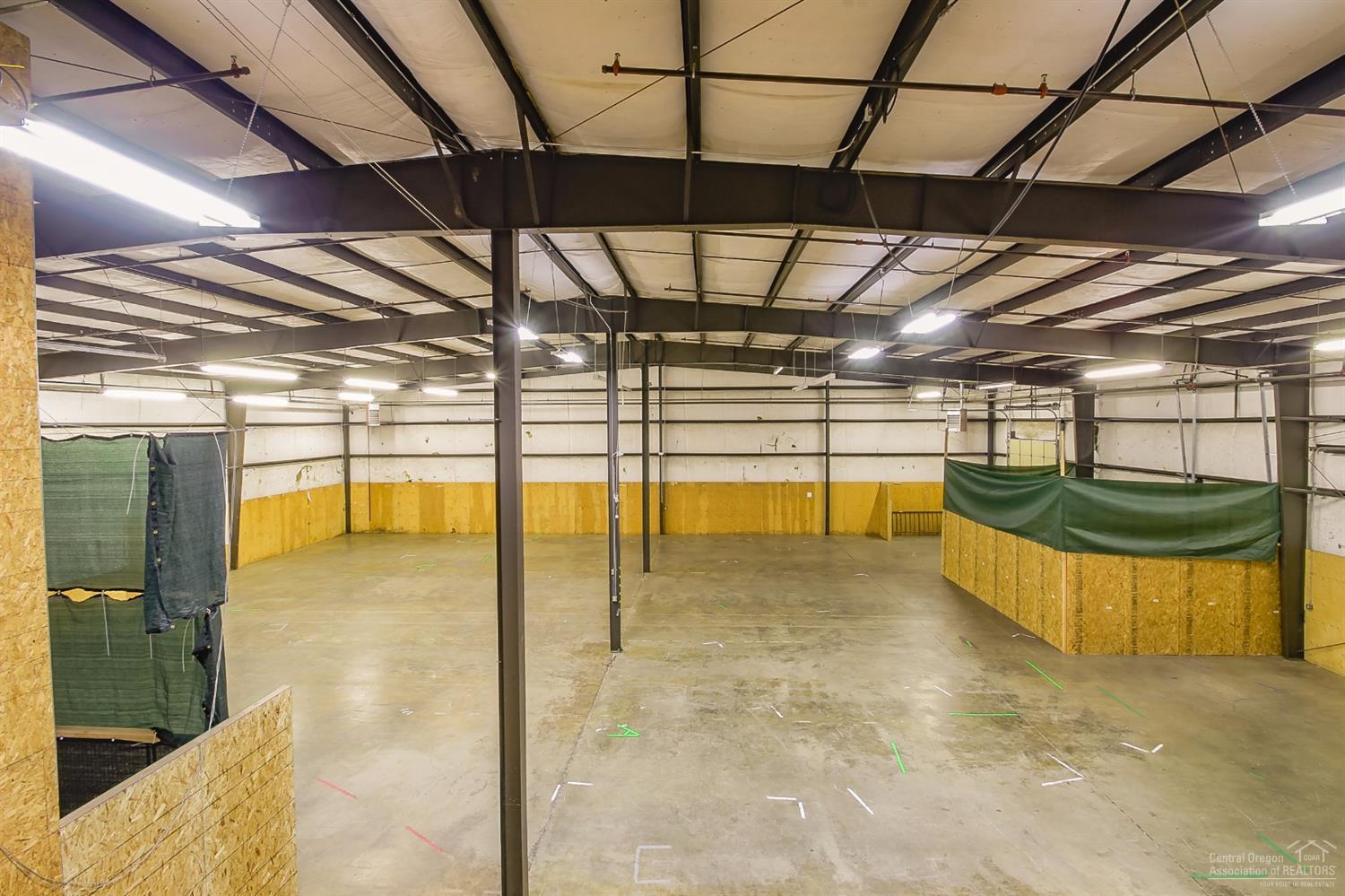 Eastside Bus+Ind Pk - Commercial Lease