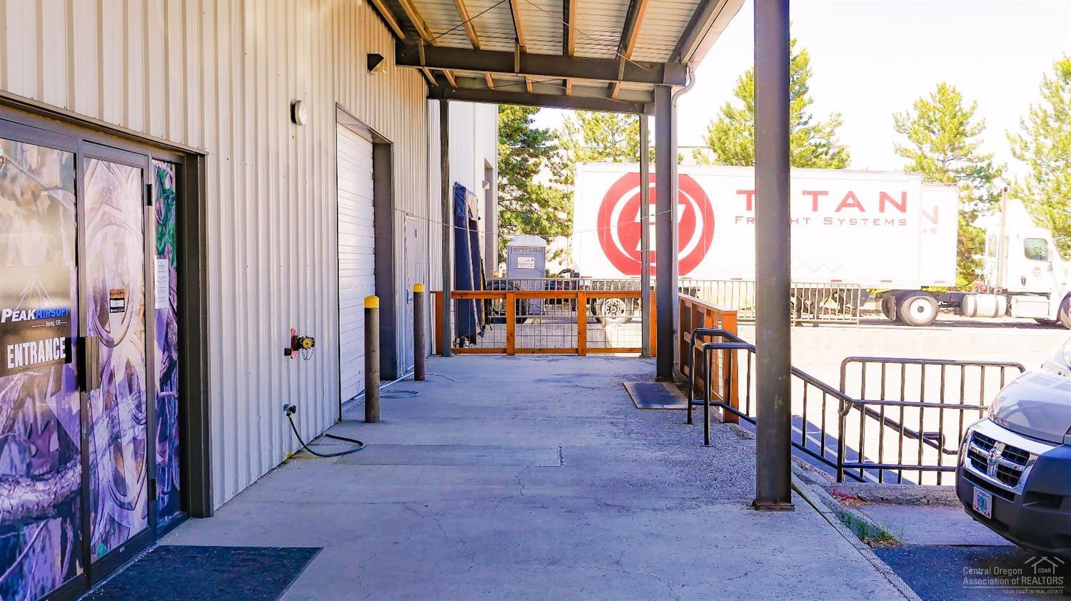 Eastside Bus+Ind Pk - Commercial Lease