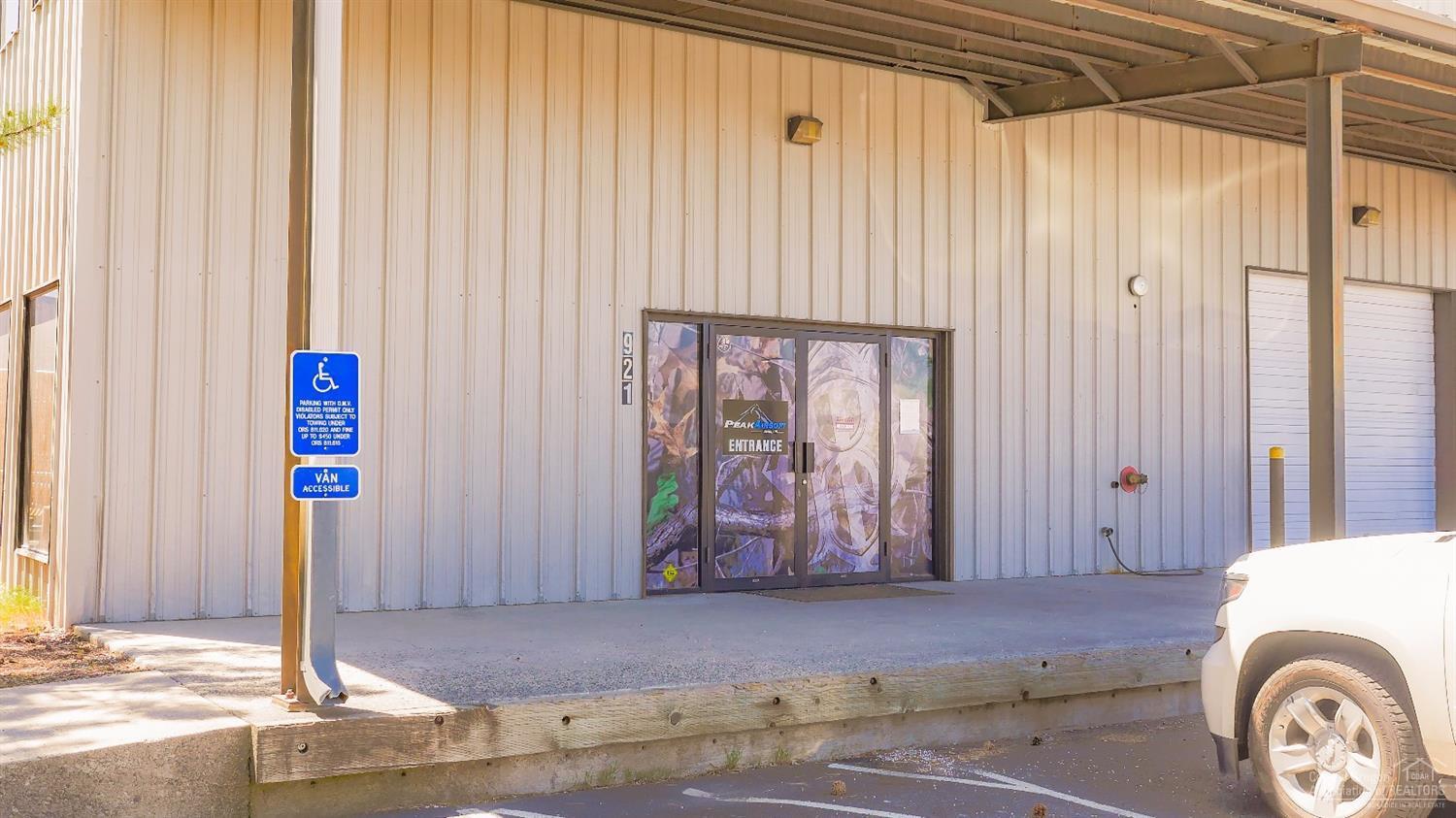 Eastside Bus+Ind Pk - Commercial Lease