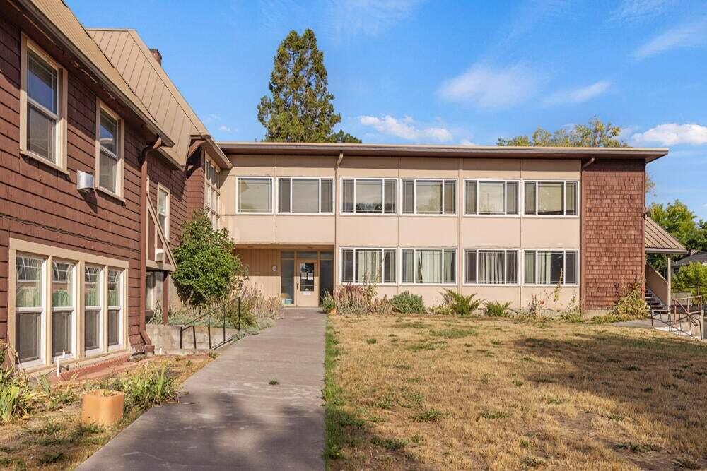 Klamath Falls -Nichols Addition - Commercial Sale