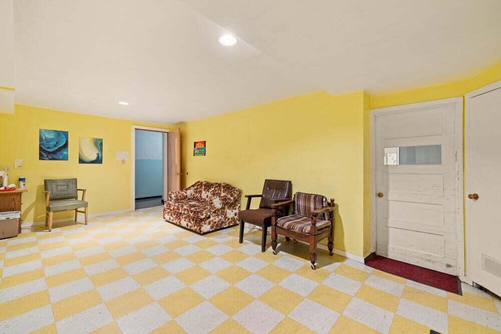 Klamath Falls -Nichols Addition - Commercial Sale