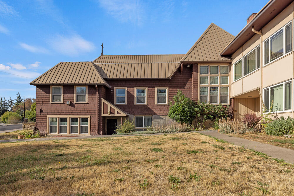 Klamath Falls -Nichols Addition - Commercial Sale