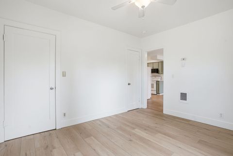 Tiny photo for 513 NE Irving Avenue, Bend, OR 97701 (MLS # 220217427)