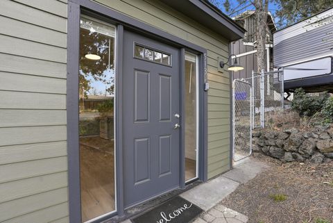 Tiny photo for 513 NE Irving Avenue, Bend, OR 97701 (MLS # 220217427)