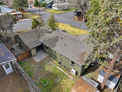 Tiny photo for 513 NE Irving Avenue, Bend, OR 97701 (MLS # 220217427)
