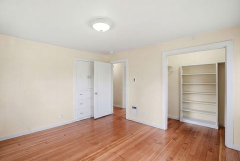 Tiny photo for 513 NE Irving Avenue, Bend, OR 97701 (MLS # 220217427)