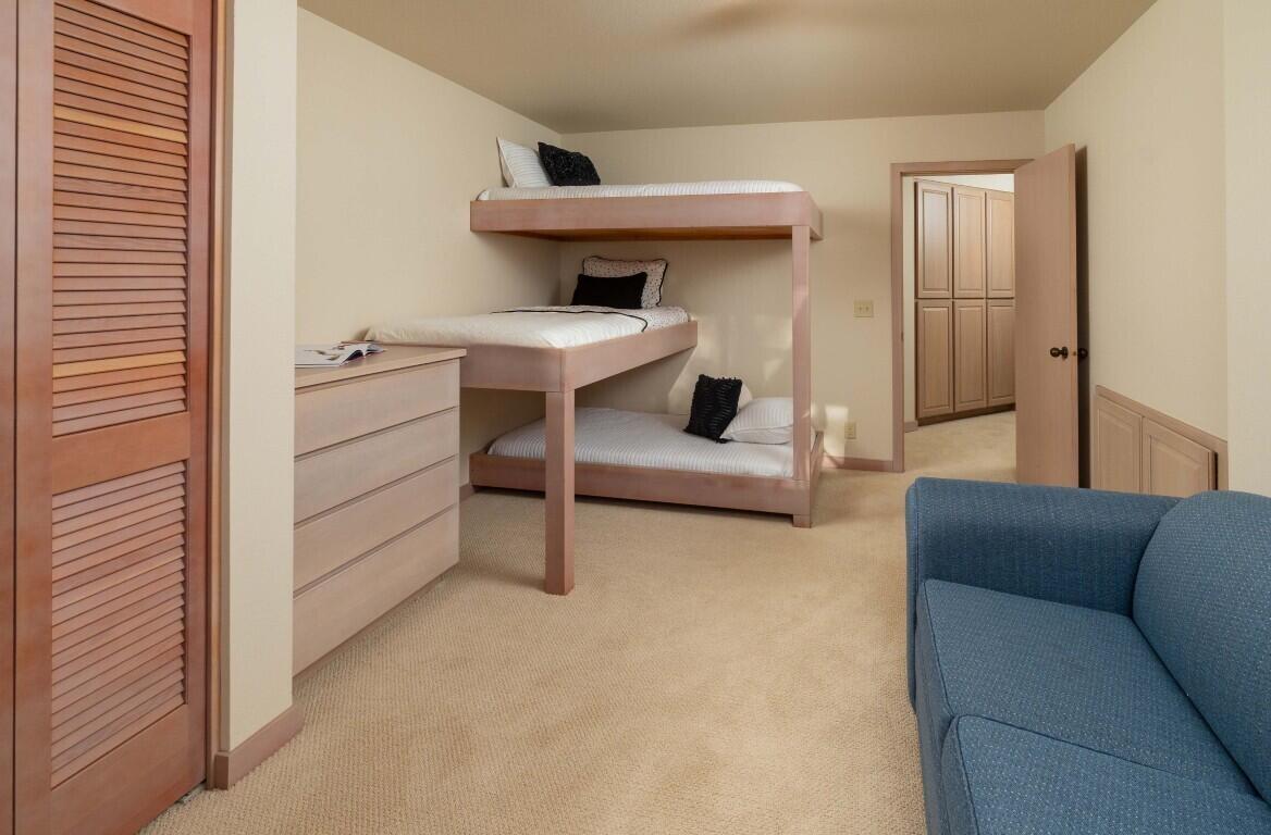 Fairway Crest Village - Residential