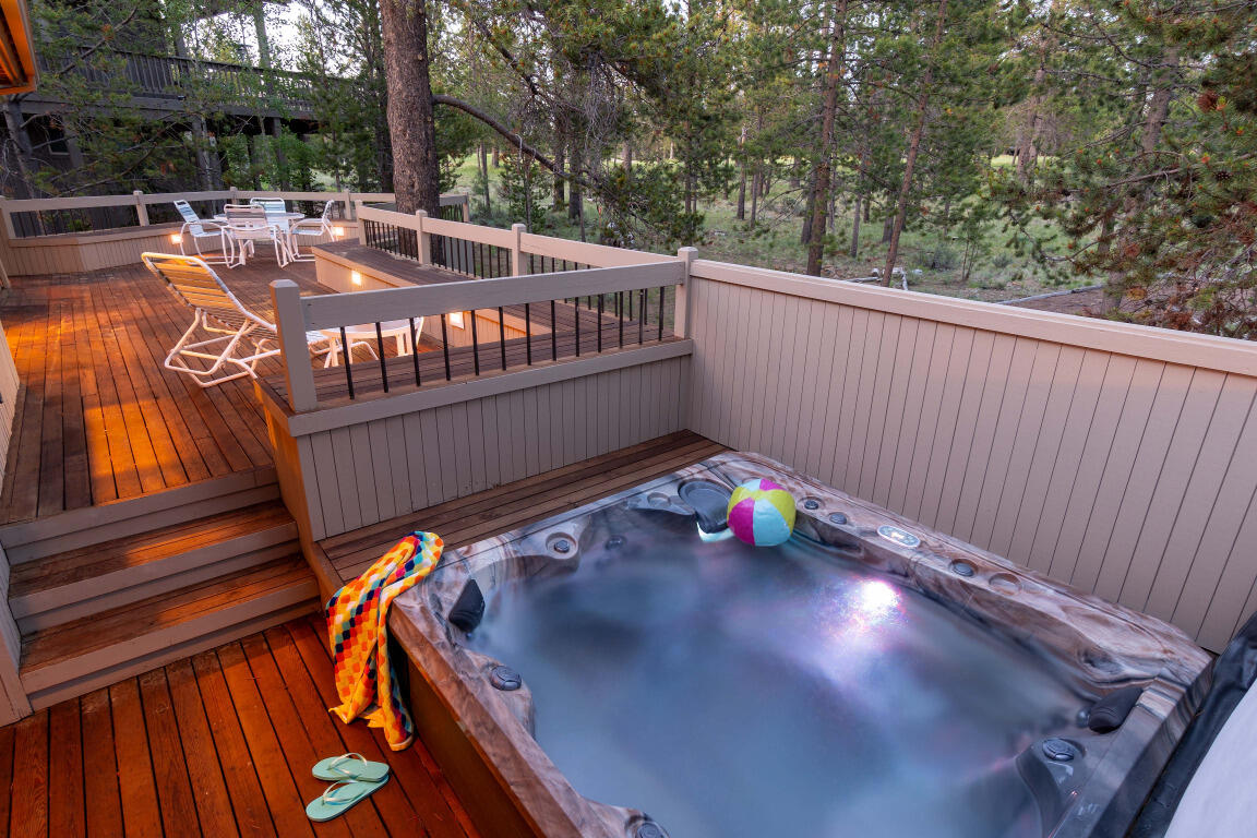 Fairway Crest Village - Residential