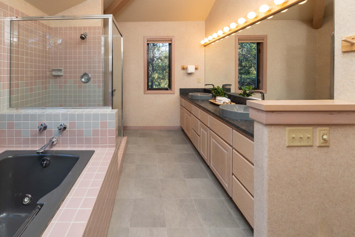 Fairway Crest Village - Residential