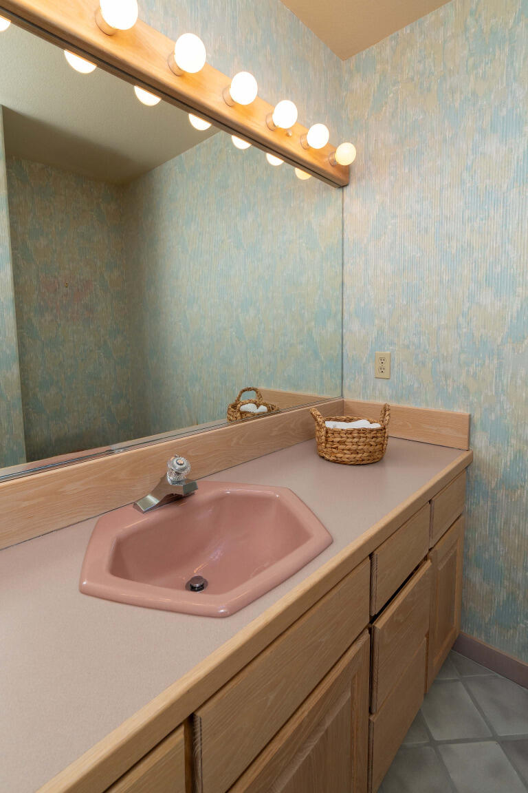 Fairway Crest Village - Residential