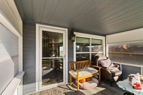 Tiny photo for 755 Ellendale Drive, Medford, OR 97504 (MLS # 220210814)