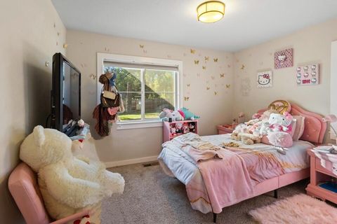 Tiny photo for 755 Ellendale Drive, Medford, OR 97504 (MLS # 220210814)