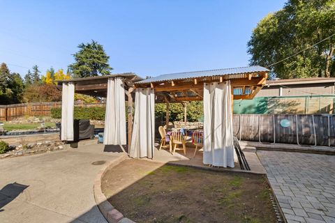 Tiny photo for 755 Ellendale Drive, Medford, OR 97504 (MLS # 220210814)