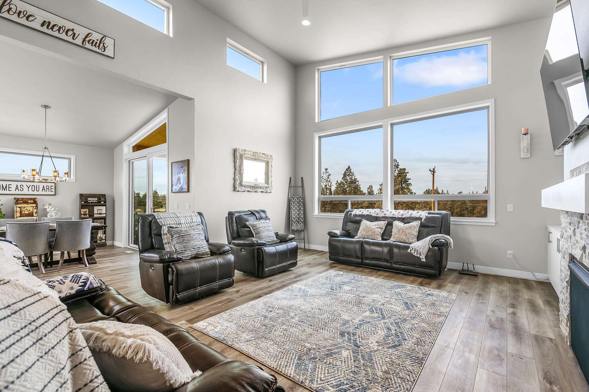 2370 SW Helmholtz Way