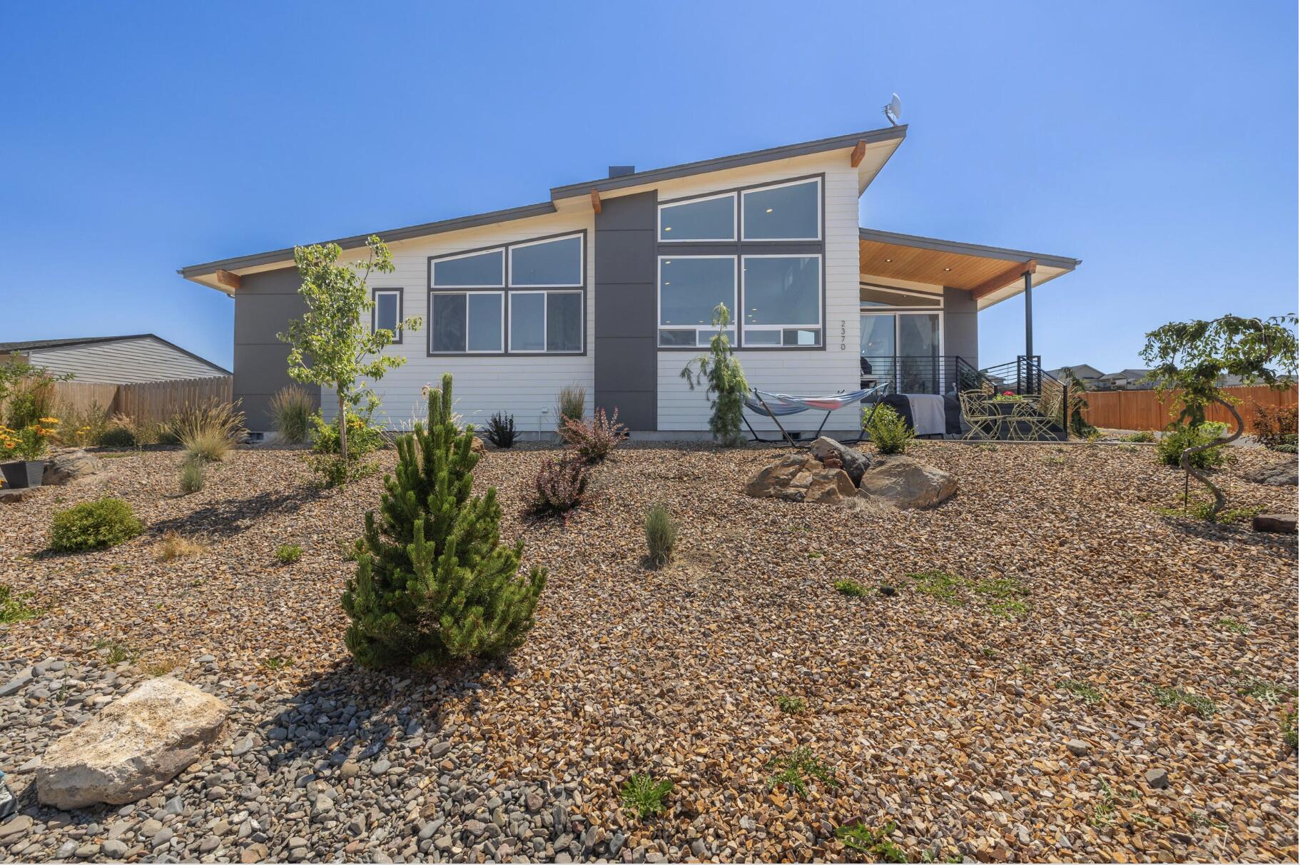 2370 SW Helmholtz Way