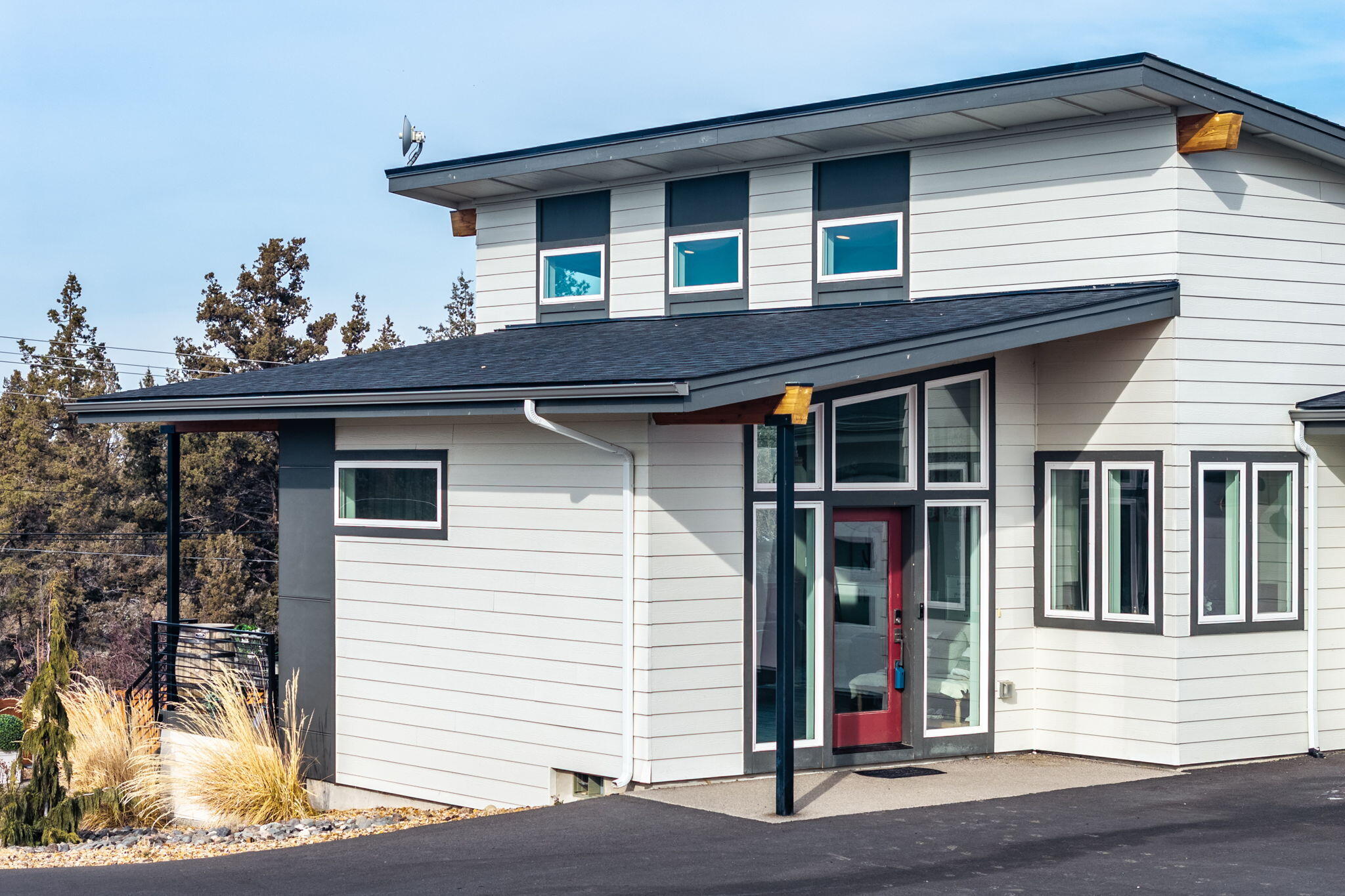 2370 SW Helmholtz Way