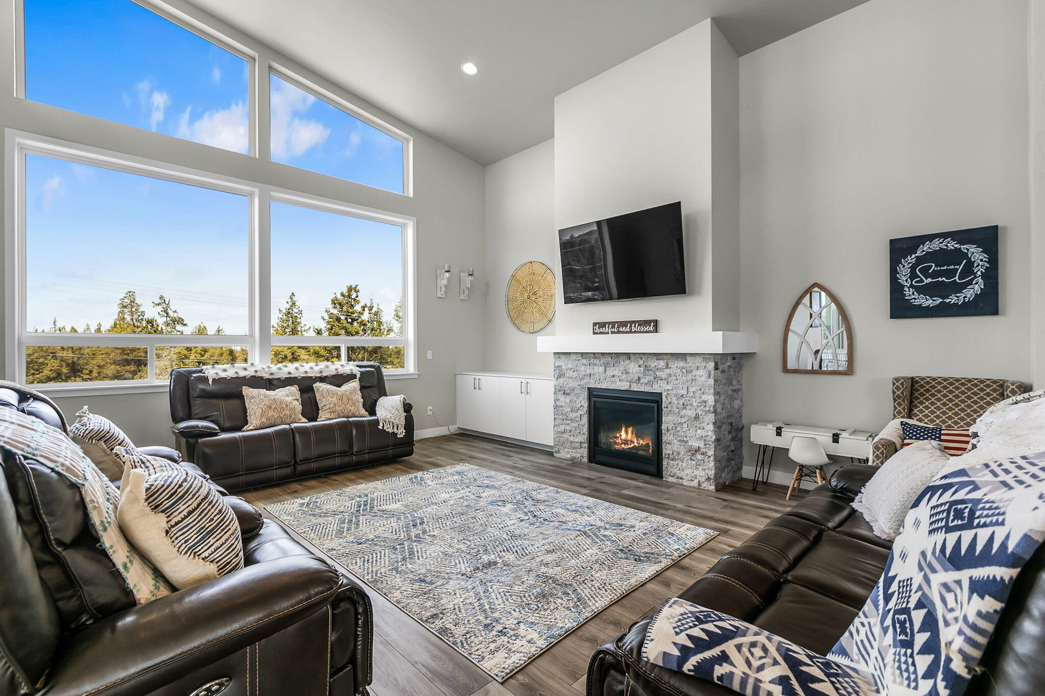 2370 SW Helmholtz Way