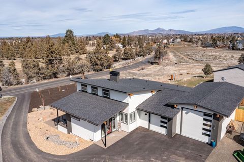 2370 SW Helmholtz Way Redmond OR 97756