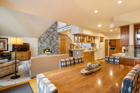 Tiny photo for 56954 Peppermill Circle #02-D, Sunriver, OR 97707 (MLS # 220229910)