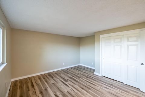 Tiny photo for 23900 Loganberry Lane, Sheridan, OR 97378 (MLS # 220213360)