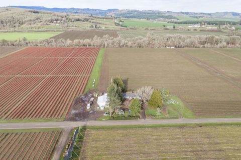 Tiny photo for 23900 Loganberry Lane, Sheridan, OR 97378 (MLS # 220213360)