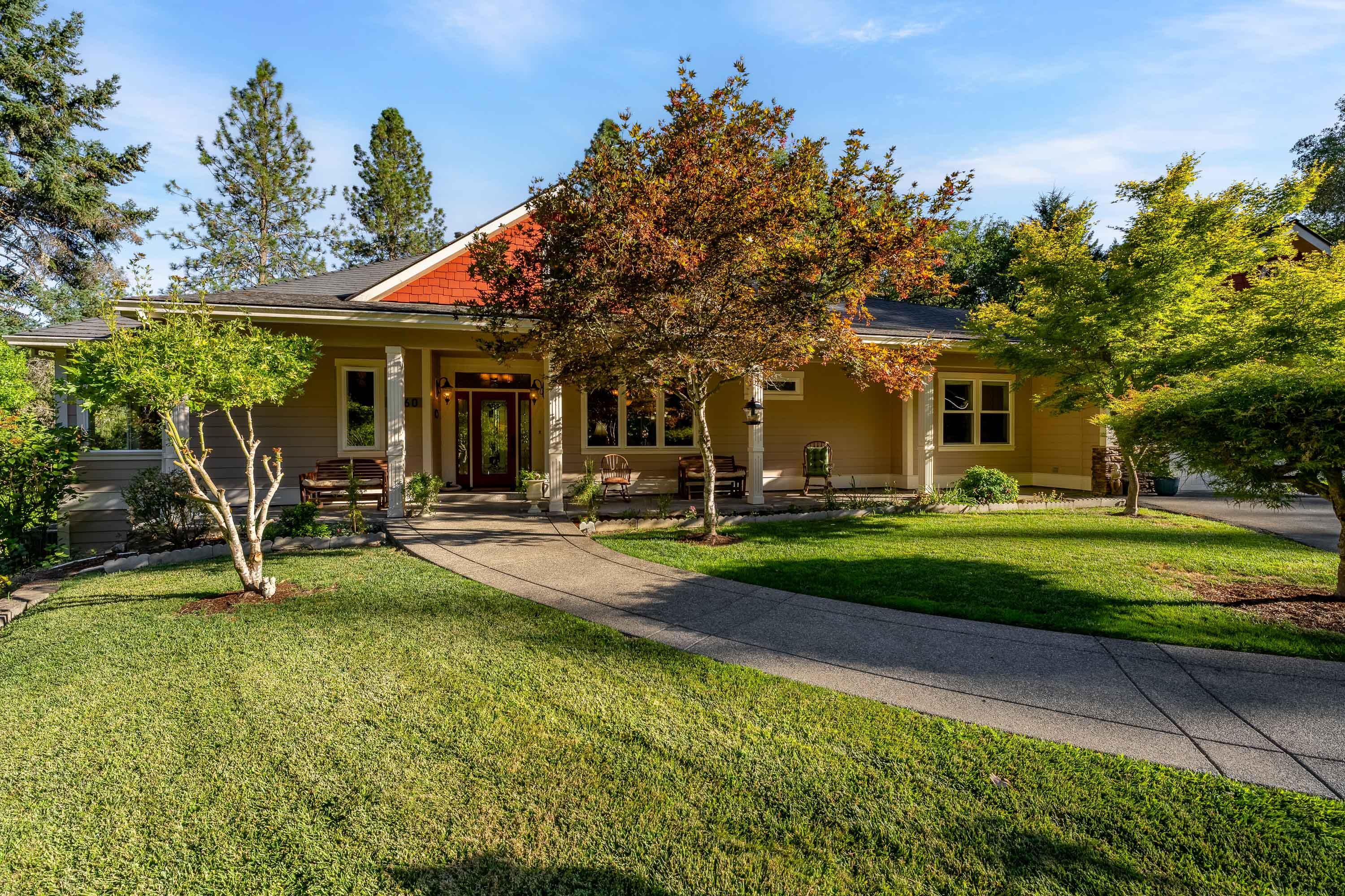 1260 Pinecrest Drive