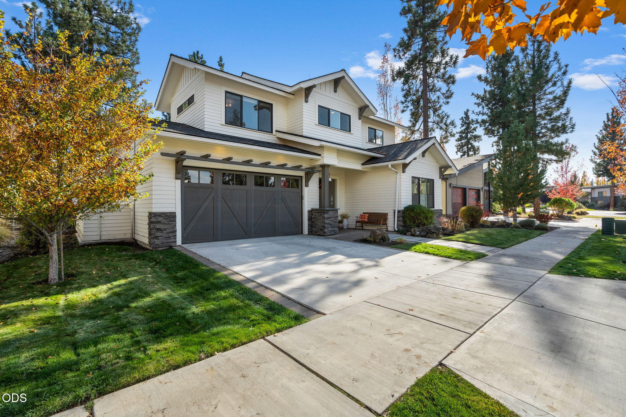 62678 NW Mt Thielsen Drive