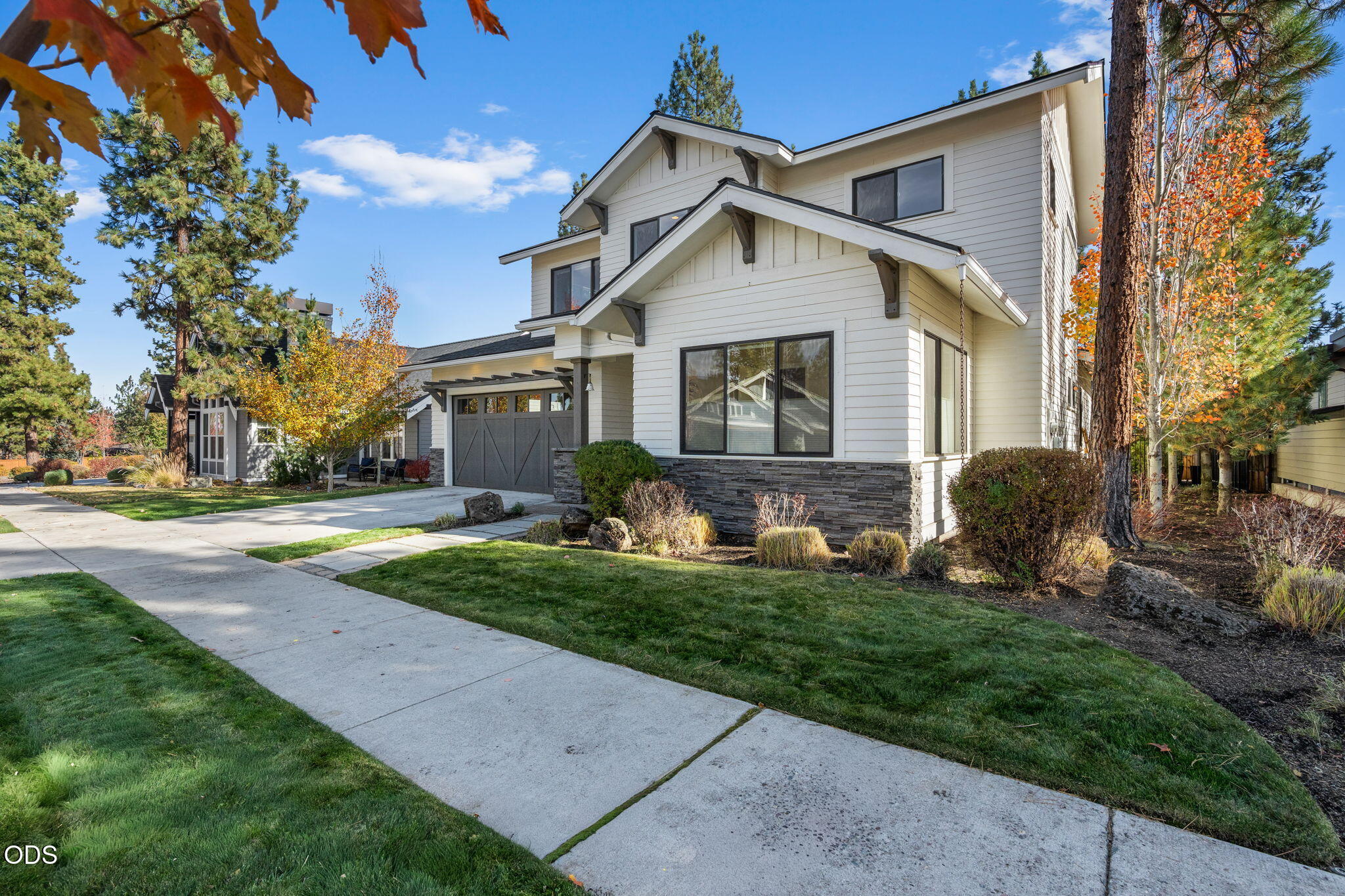 62678 NW Mt Thielsen Drive