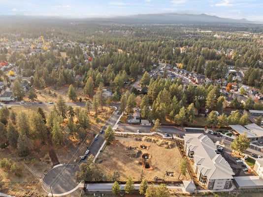 20192 REED LN, BEND, OR 97702 - Image b8192f1fea5d1f23a9e4e0d7b7df21e1/2196523924