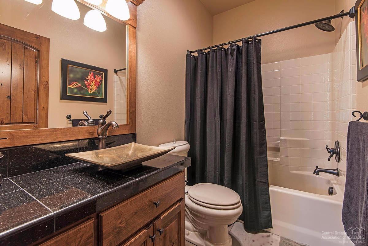 Pinewood Country Est - Residential