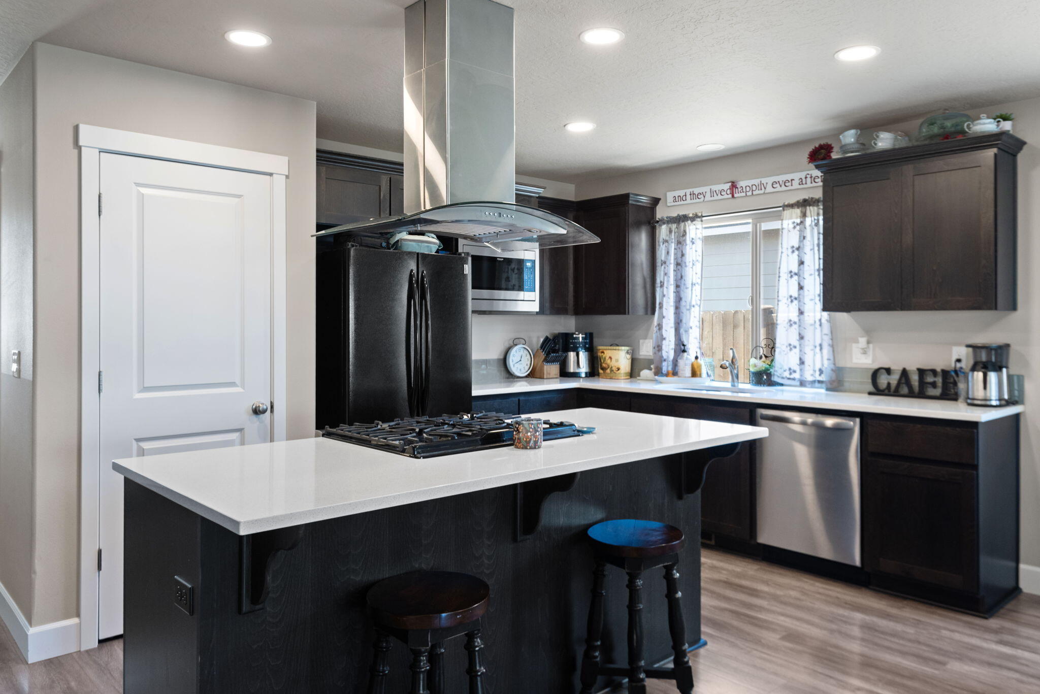 2395 SW Newberry Loop