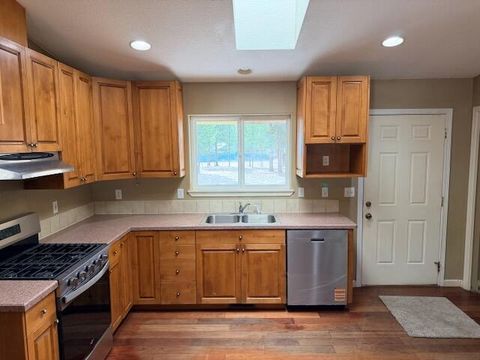 Tiny photo for 11940 Cedarwood Drive, La Pine, OR 97739 (MLS # 220216596)