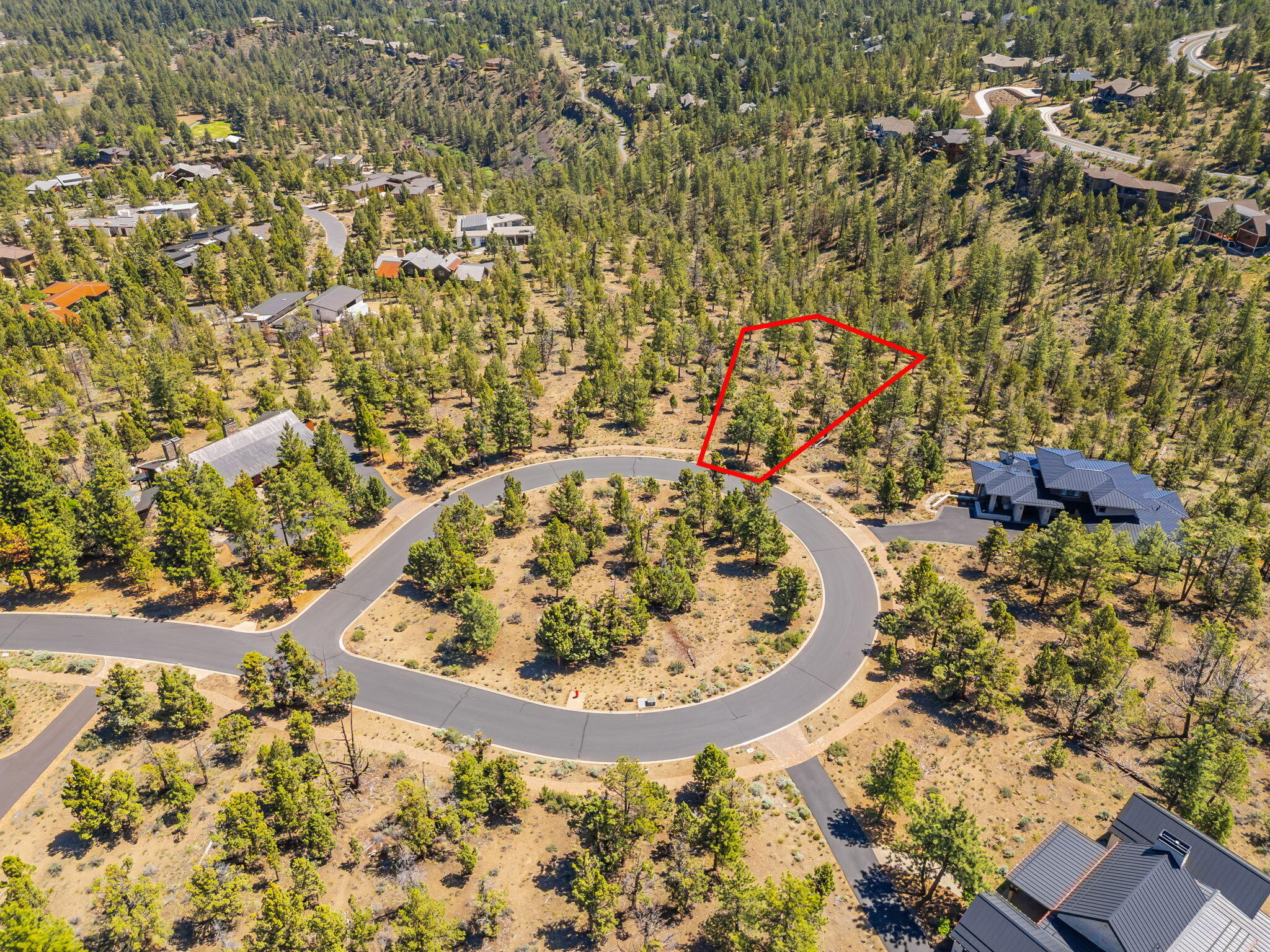 1470 NW Puccoon Court