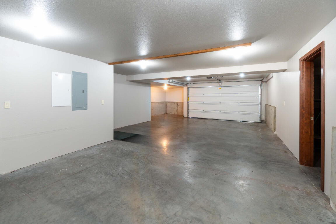 Ridge At Eagle Crest - Residential