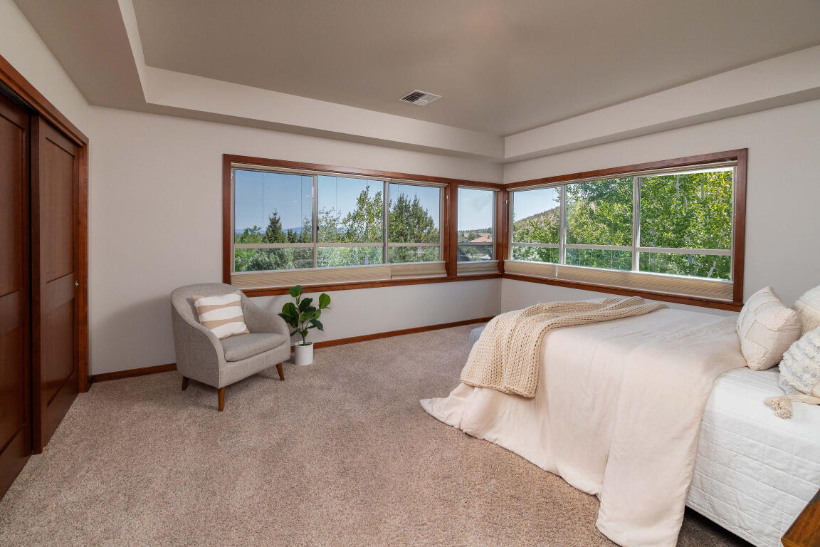 Ridge At Eagle Crest - Residential