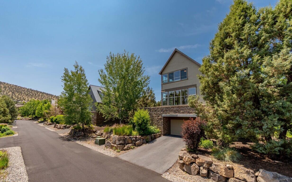 266 Willamette Park Lane