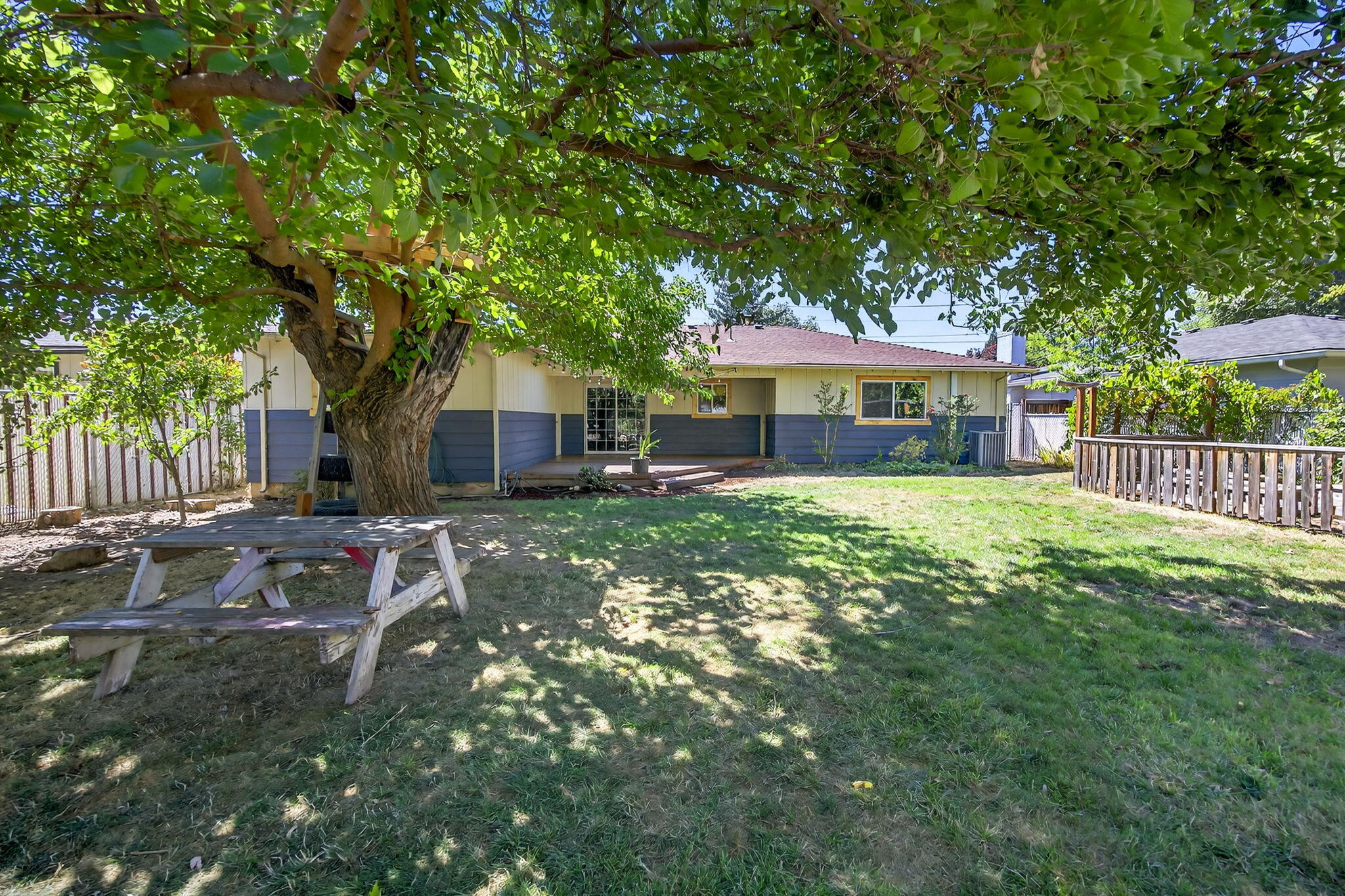 Vista Bonita - Residential