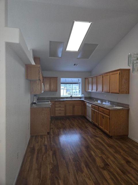 Tiny photo for 1785 SE Brookhurst Way, Grants Pass, OR 97527 (MLS # 220215841)