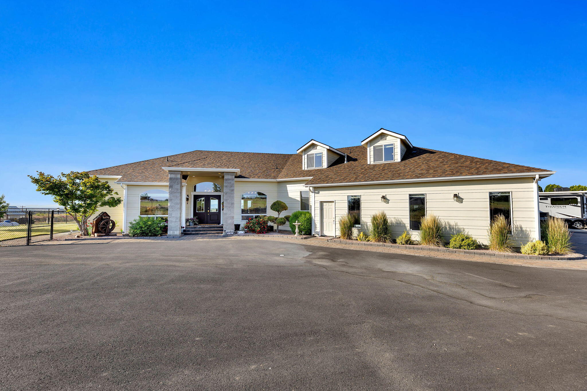 3760 SW Highway 97