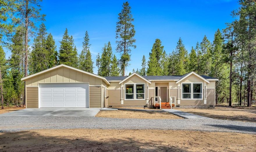 Brand new home with 2 car attached garage. Amazing master suite with tiled glass walk in shower and large soaking tub on opposite end of home from other rooms. Open floor plan with high ceilings along with large back deck are great for entertaining.