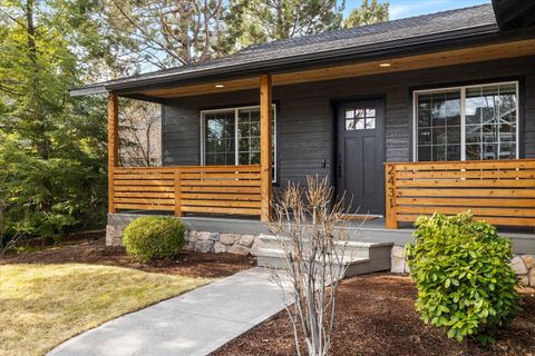 2431 NW 2nd Street Bend OR 97703