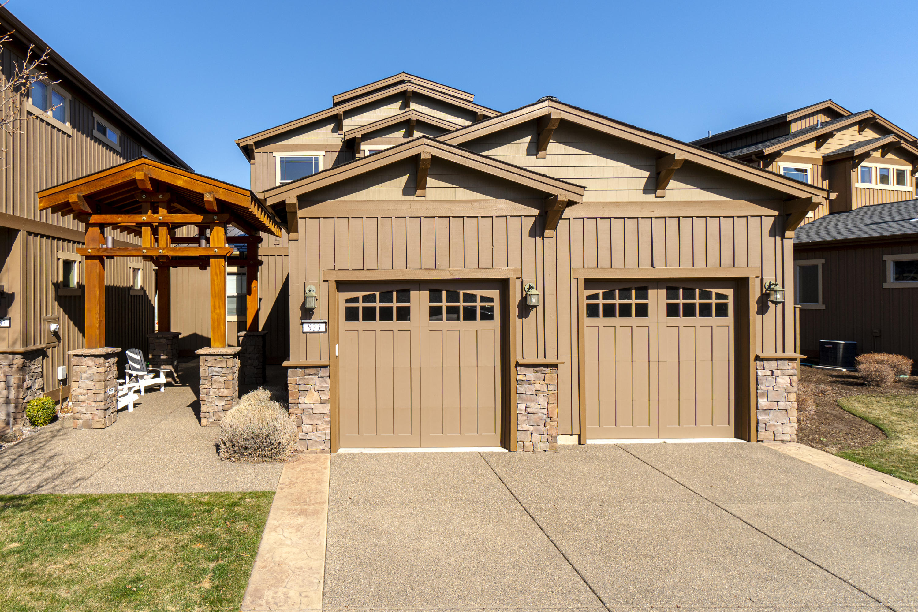 The Bluffs River Ben - Residential