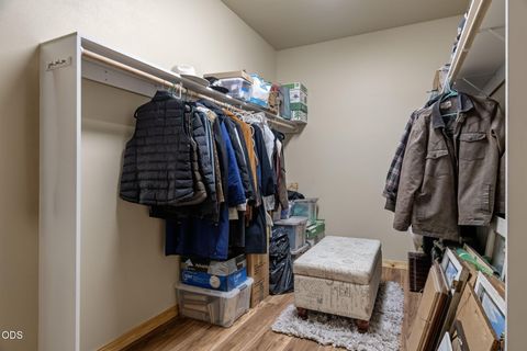 Tiny photo for 17521 Forked Horn DR, Sisters, OR 97759 (MLS # 220224230)