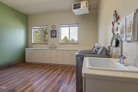 Tiny photo for 17521 Forked Horn DR, Sisters, OR 97759 (MLS # 220224230)