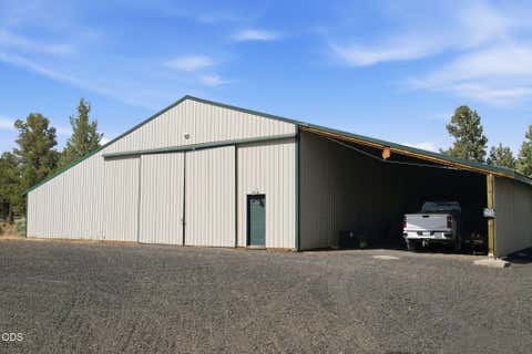 Tiny photo for 17521 Forked Horn DR, Sisters, OR 97759 (MLS # 220224230)