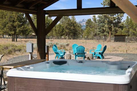 Tiny photo for 17521 Forked Horn DR, Sisters, OR 97759 (MLS # 220224230)