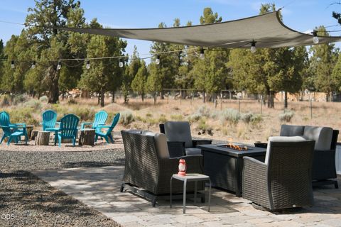 Tiny photo for 17521 Forked Horn DR, Sisters, OR 97759 (MLS # 220224230)