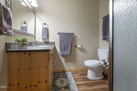 Tiny photo for 17521 Forked Horn DR, Sisters, OR 97759 (MLS # 220224230)