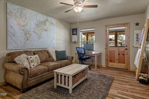 Tiny photo for 17521 Forked Horn DR, Sisters, OR 97759 (MLS # 220224230)